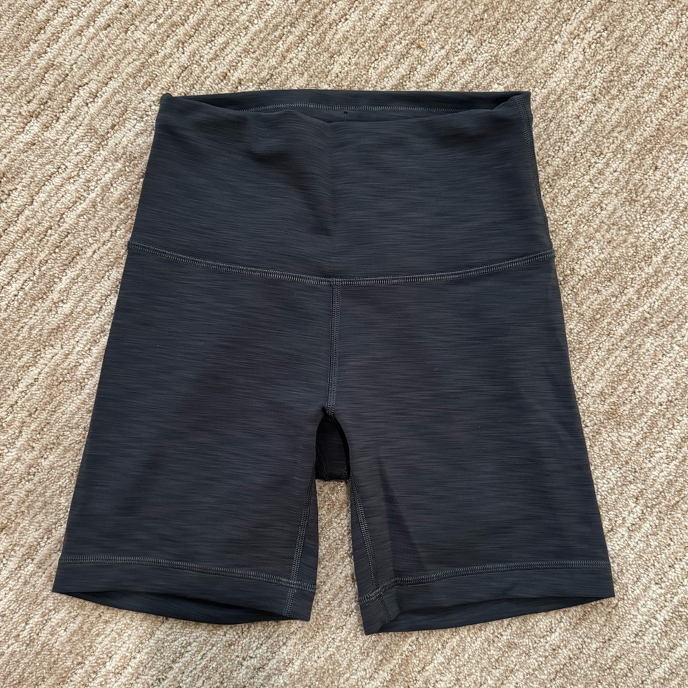 Wunder Train High-Rise Short 6”
